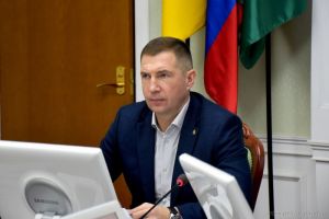 Олег Денисов оценил качество уборки подходов к школам в Пензе