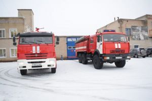 В Каменке встали на дежурство новые пожарные машины