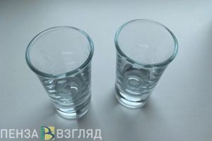 Жительница Башмаковского района продавала опасную жидкость под видом алкоголя