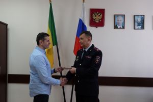 В Пензе вручили российский паспорт соотечественнику из Канады