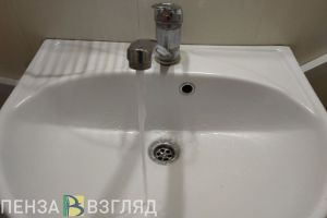 Соцсети: горячая вода в домах на Западной поляне не появится до утра