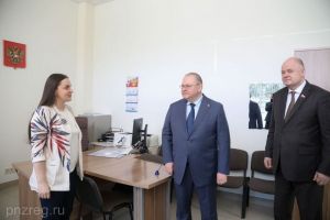 Губернатор Мельниченко оценил новое здание для мировых судей в Пензе