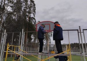 В Заречном обновили баскетбольную площадку в 18 микрорайоне