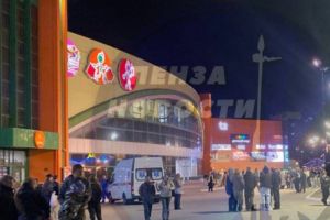 Пензенцам сообщили причину эвакуации посетителей ТЦ «Коллаж»
