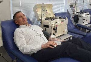 Глава Пензы в 68-й раз стал донором крови