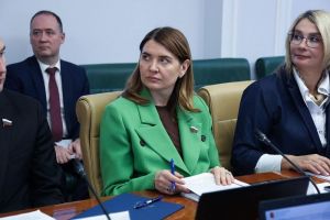 Юлия Лазуткина рассказала в пензенском Заксобре о работе в Совете Федерации
