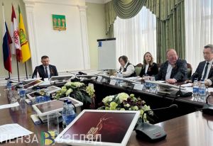 На площади Ленина в Пензе нарисуют огромную открытку в честь Дня Победы