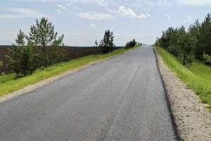 В Мокшанском районе ремонтируют два участка дороги