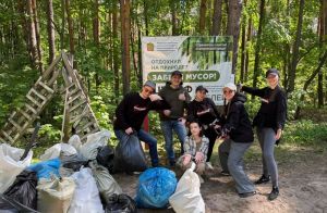 Экоактивисты собрали два «КамАЗа» мусора с берега Сурского водохранилища