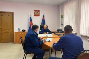 В Сердобском районе заместителю прокурора региона жаловались на дороги и крышу