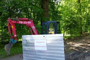 В парке Белинского перекрыли аллею Лермонтова и веревочный парк