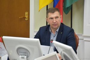 Олег Денисов проведет прямую линию в соцсетях