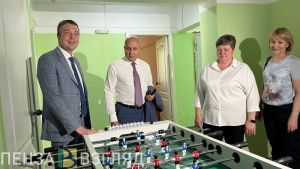 Юрий Зиновьев предложил модернизировать спортзал в пензенском лагере «Юность»