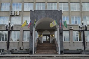 В Пензе очередная сессия городской Думы началась с минуты молчания