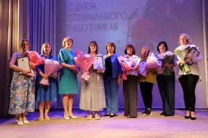 В Пензе выбрали лучшего социального работника 2025 года