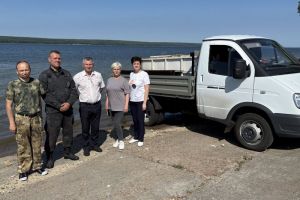 В Сурское водохранилище выпустили молодь толстолобика и белого амура