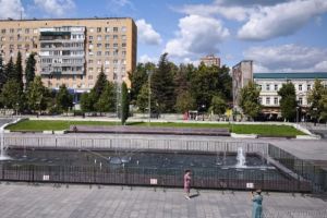 Около главного пензенского фонтана установили ограждение
