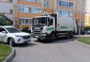 С начала года оштрафованы 87 пензенских автомобилистов, мешавших вывозу мусора