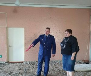 Прокуратура выявила отставание от графика при ремонте школы в Белинском районе
