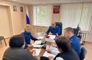 Мать погибшего участника СВО попросила прокурора Пензенской области о помощи