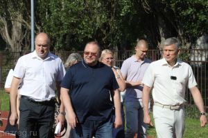 Олег Мельниченко осмотрел социально важные объекты Заречного