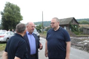 Мельниченко оценил качество ремонта дорог в Неверкинском районе