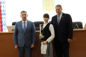 В Пензе детям-сиротам вручили ключи от квартир