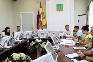 В Пензе потребовали составить поэтапный план реконструкции сквера «Семейный»