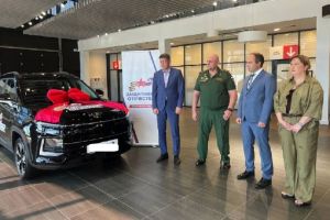 Участник СВО из Пензенской области получил ключи от нового автомобиля