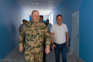 Олег Мельниченко посетил учреждения образования в Запорожской области