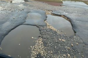 Жителям села в Кузнецком районе отказали в ремонте дороги из-за нехватки денег