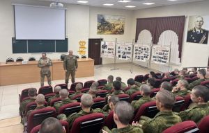 Для участников сборов «Гвардеец» в Пензе организовали встречу с ветеранами СВО