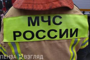 На улице Рахманинова в Пензе загорелся легковой автомобиль
