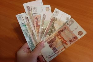 Возврат неосновательного обогащения должника относится к текущим платежам четвертой очереди