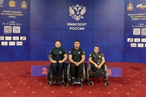 Пензенские армрестлеры привезли 9 медалей с Кубка России среди лиц с ПОДА