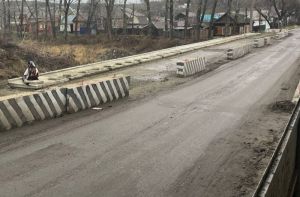 В Кузнецке начали ремонт моста через реку Труев