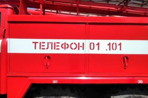 В Пензе горит квартира в многоэтажке на проспекте Строителей