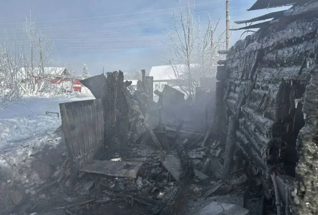 Следователи выясняют обстоятельства гибели мужчины при пожаре в Каменском районе