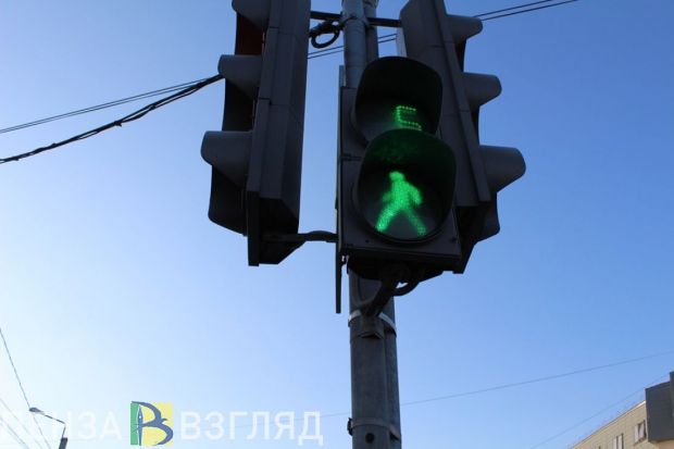 В Пензе включили светофор на перекрестке улиц Суворова и Кулакова