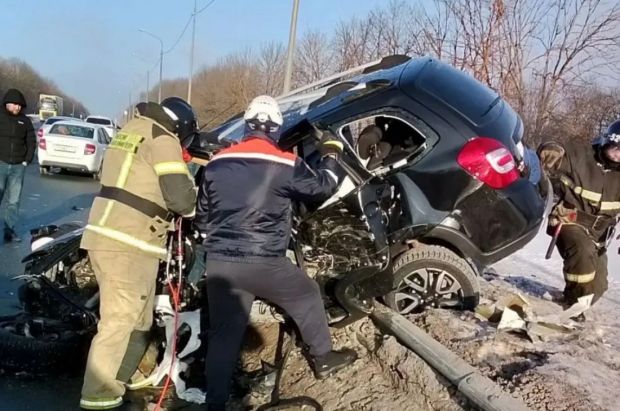 Опубликованы кадры с места ДТП в Пензенской области, в котором погибла девочка