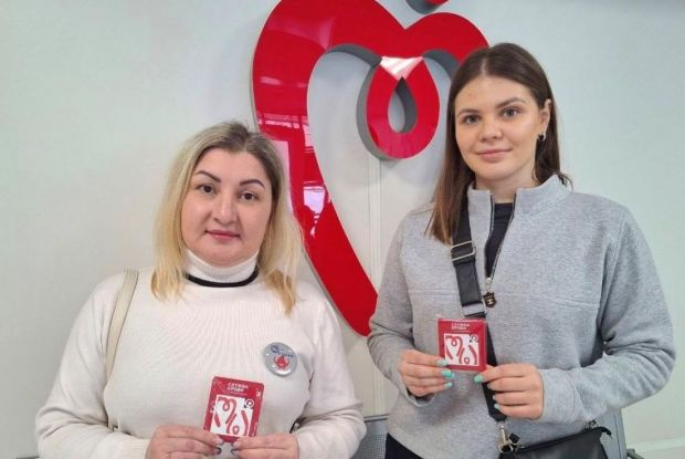 Пензячкам, сдавшим кровь, вручили памятные сувениры