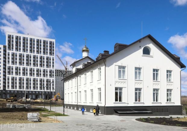 Мельниченко осмотрел храмовый комплекс Преподобного Вениамина Печерского в Пензе