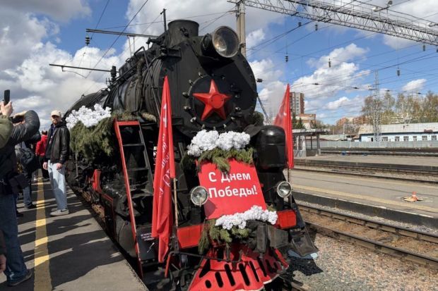 В Пензе ретропоезд «Паровоз Победы» встретили сотни горожан