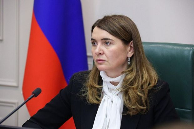 Владимир Путин наградил сенатора от Пензенской области Юлию Лазуткину