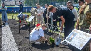 В Каменке открыли Аллею памяти погибших участников СВО