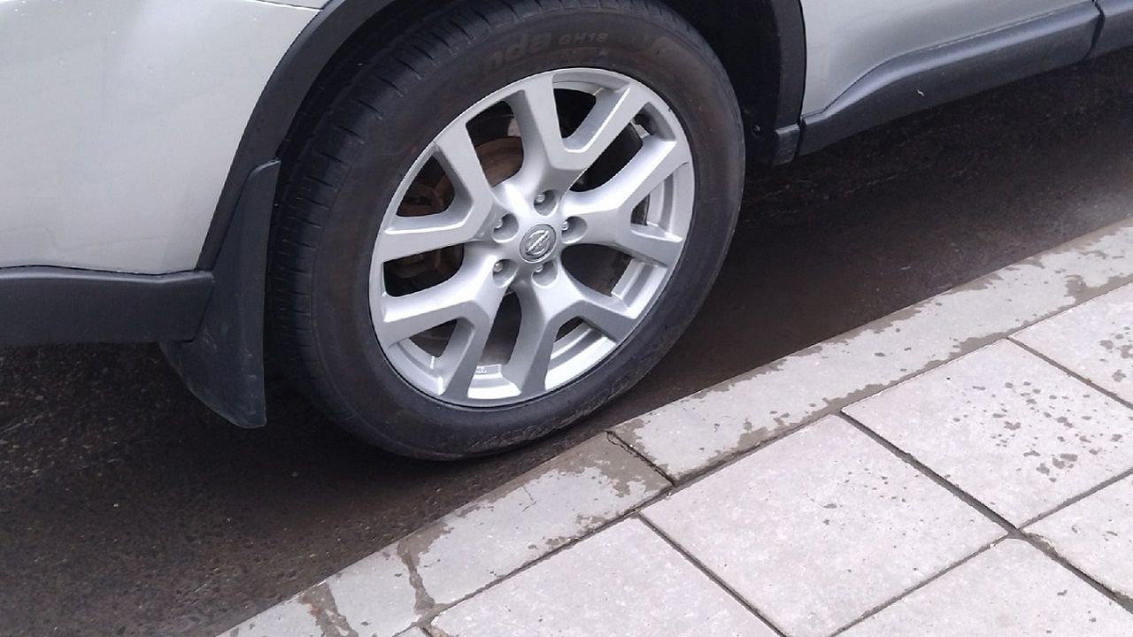 В Тамалинском районе подростки угнали автомобиль
