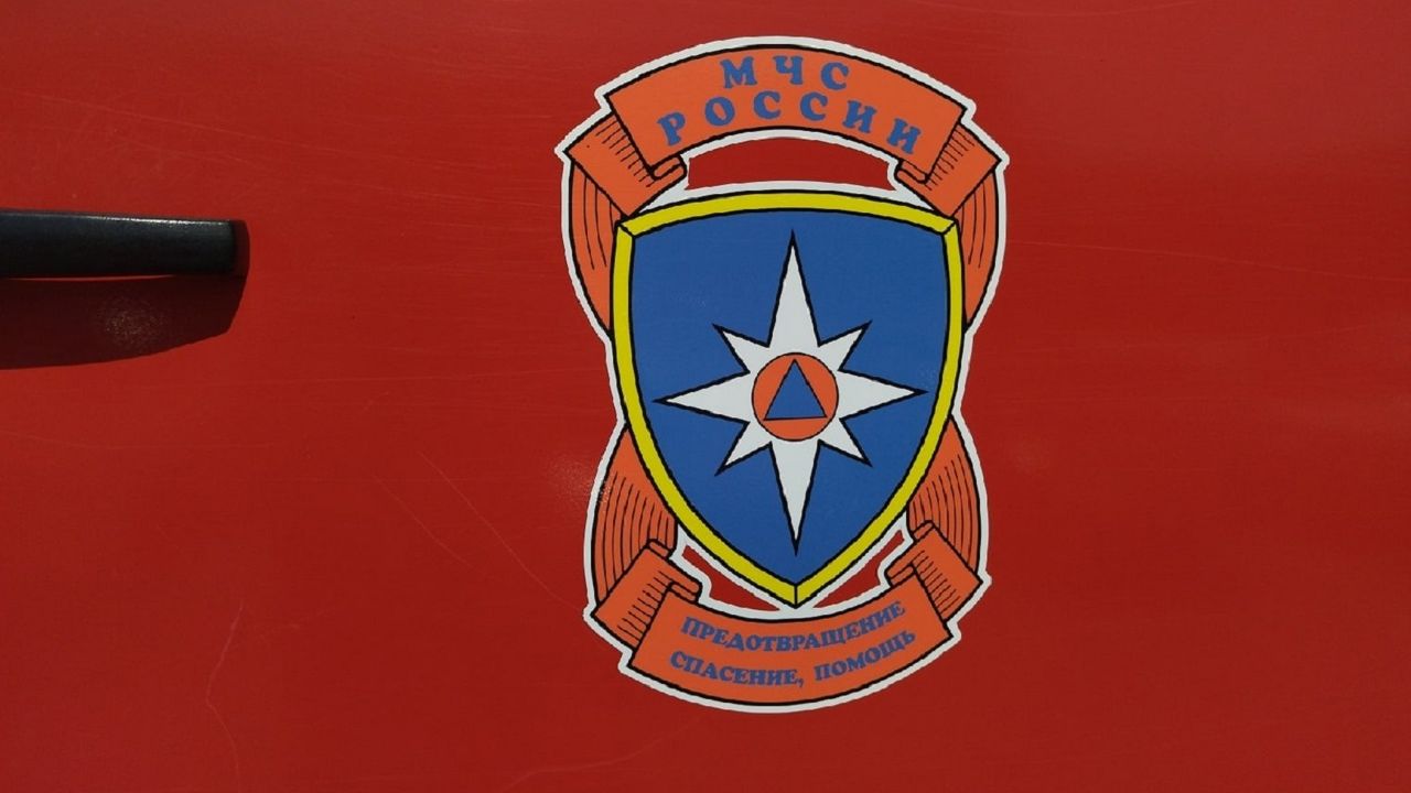 В Бессоновском районе произошел пожар в здании зернохранилища