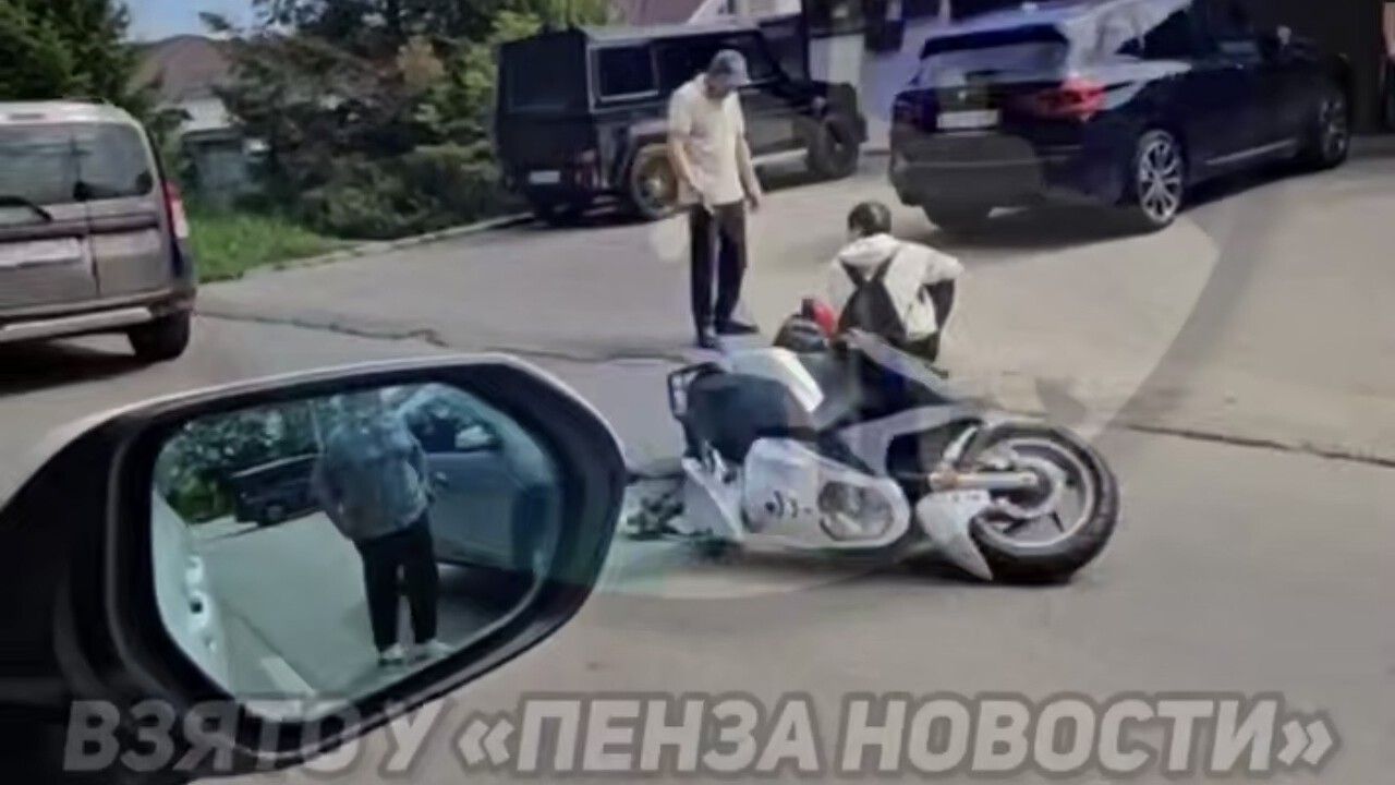 Пензенцы сообщают об аварии с несовершеннолетним мотоциклистом на улице Пацаева