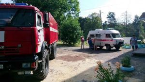 Опубликованы фото с места пожара в многоквартирном доме в Чаадаевке