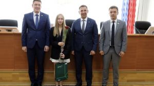 В Пензе 14 детей-сирот ключи получили ключи от новых квартир